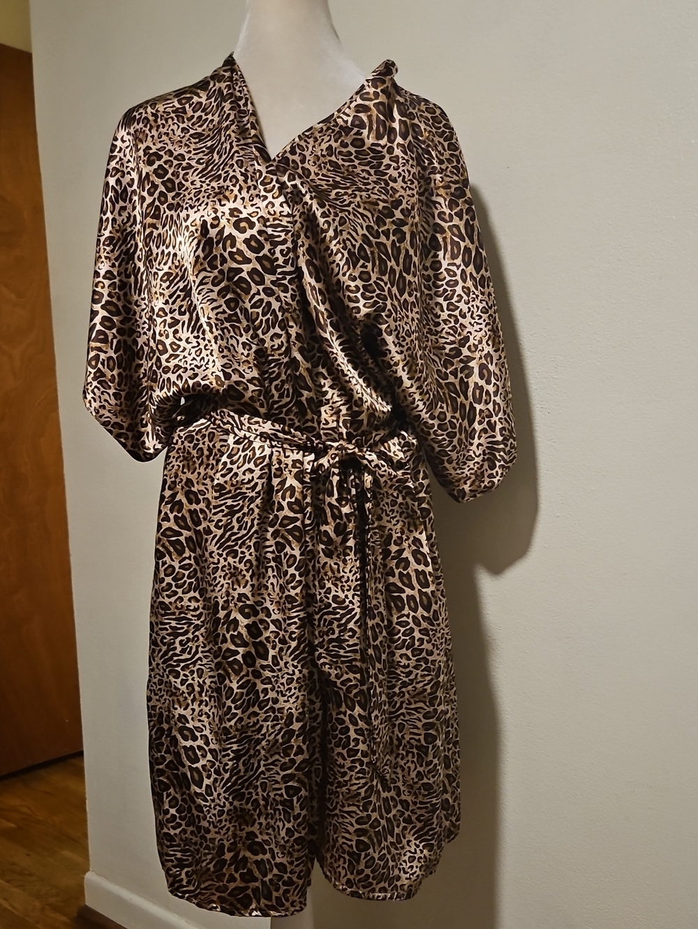 Vintage Innermost Satin Animal Print Robe Medium?